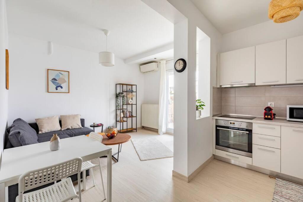 2 Bedroom Luxury Apartment Thessaloniki Exterior photo